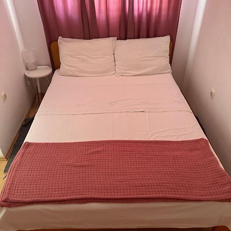 Apartmani Dekovic Primošten Exterior foto